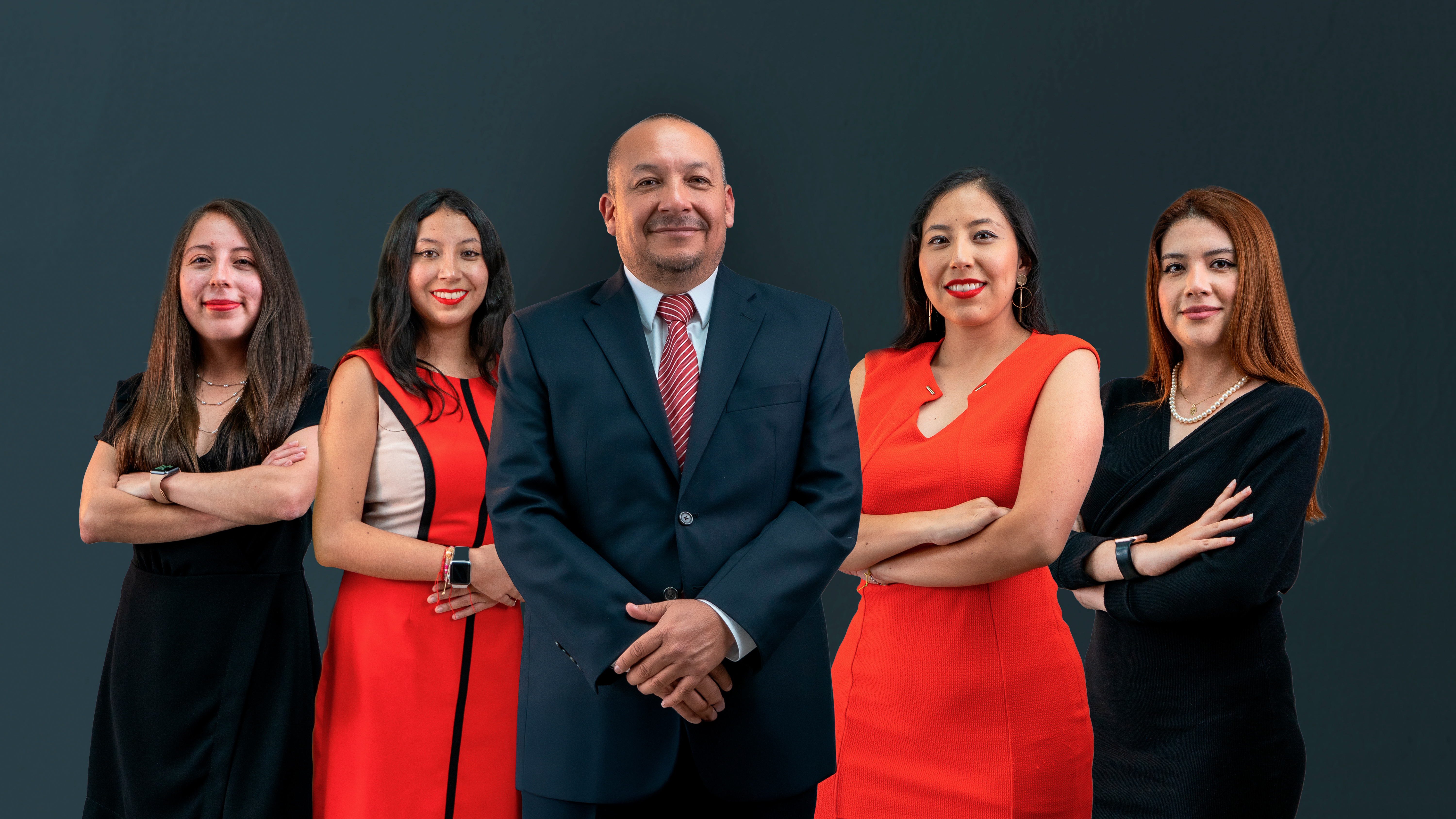 Fotografía del equipo de abogados